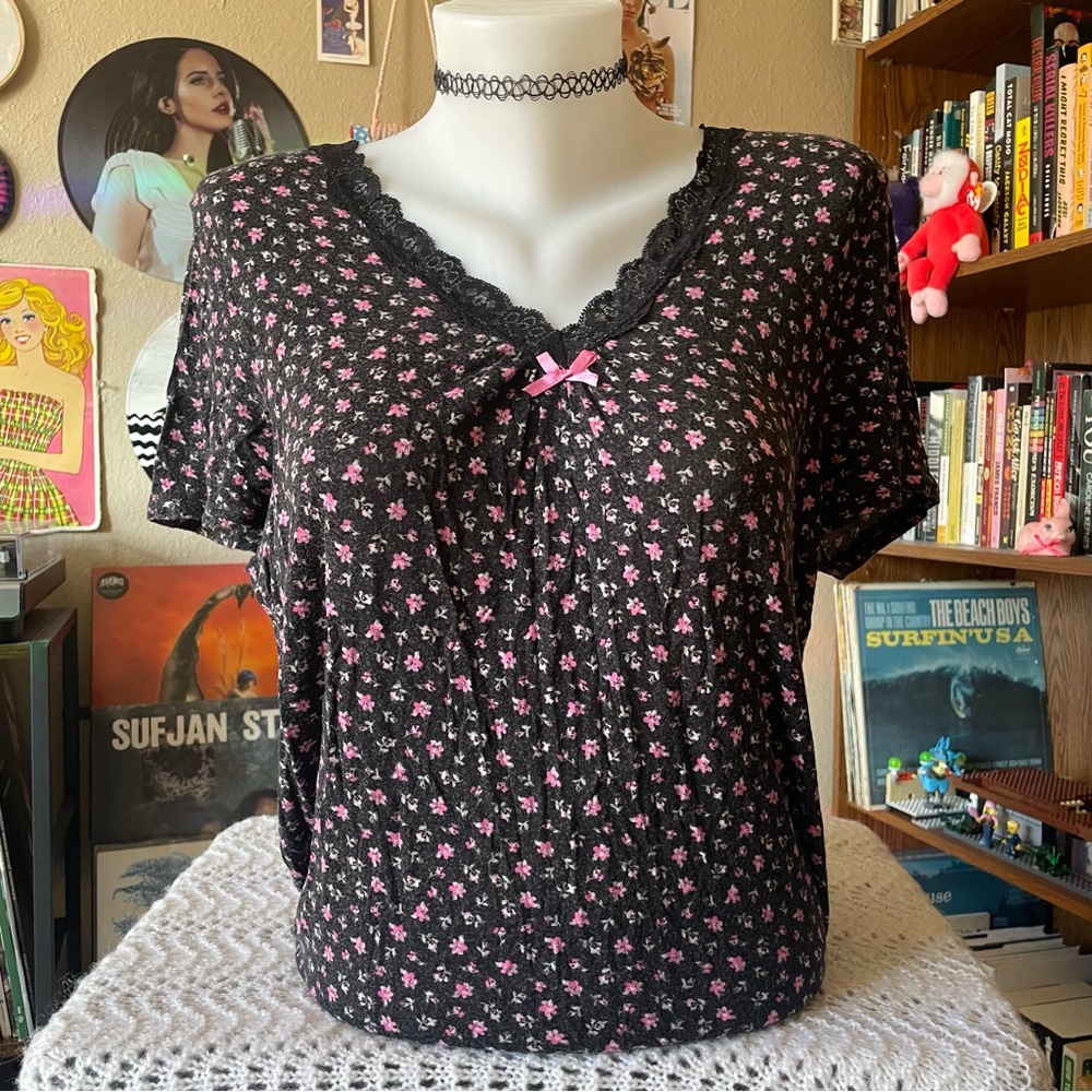 Vintage black babydoll floral lace top / Rene Rofe Sleepwear / size large
